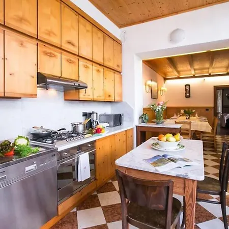 Charming Lakefront In Hotel Varenna